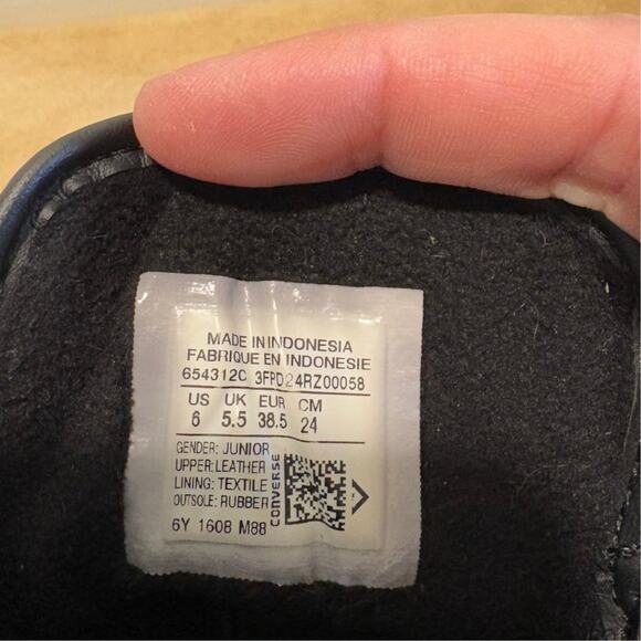 Converse All Star Size 6 Junior Black Leather High Top Shoes - Picture 4 of 7